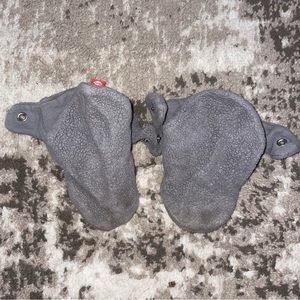 ZUTANO gray fleece booties snap closure 18M gender neutral boy girl